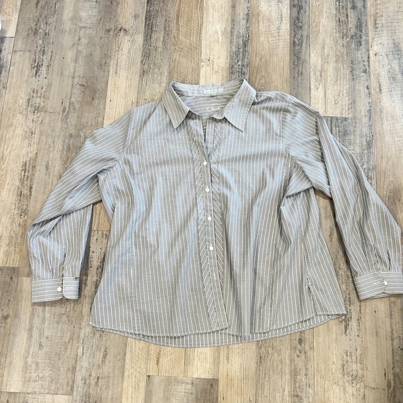 Foxcroft Tops - Foxcroft Womens 20W Grey White Striped Wrinkle Free Shaped Fit Button Down Shirt